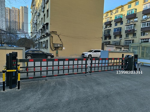 某事业单位对开空降道闸车牌识别系统